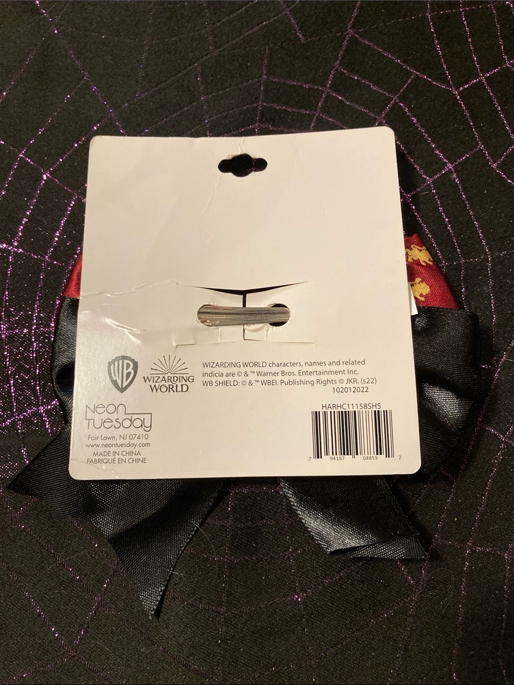 2 Gryffindor Hair Clips w/ House Crest - Picture 6 of 6
